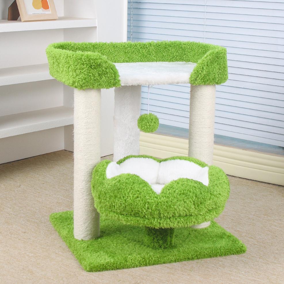 Green double-nest cat climbing frame; Sisal is resistant to scratching cats. It doesn't flake off and is easy to grip. Integrated pet supplies;