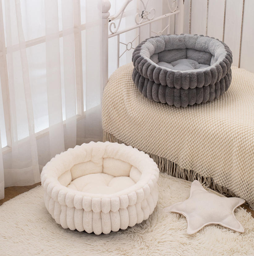 Cloud Three-dimensional Pet Round Bed: Thickened large dog mat for pet beds; Moisture-proof and warm dog bed A small round dog and cat bed