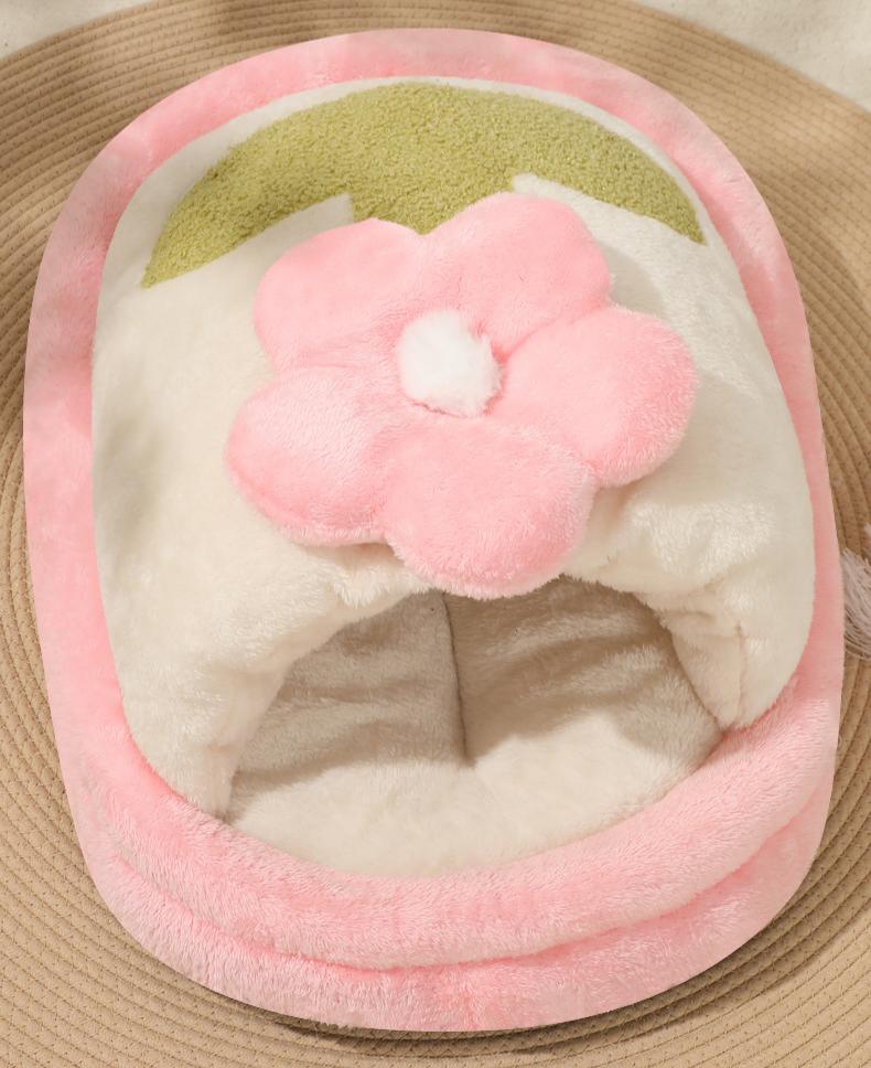 Cloud Flower Cat Bed: Keep the cat bed warm in winter; Semi-enclosed cat sleeping slipper bed; Winter cat bed; All-season dog kennel