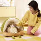 Snail-shaped cloud-shaped velvet slipper nest; Semi-closed nest; A warm pet bed for cats and dogs in autumn and winter