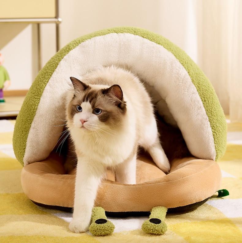 Snail-shaped cloud-shaped velvet slipper nest; Semi-closed nest; A warm pet bed for cats and dogs in autumn and winter