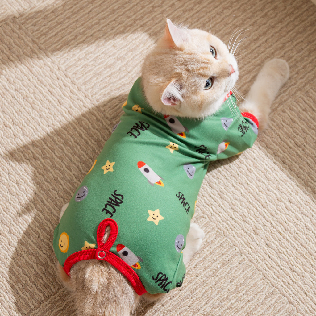 Cartoon space full-printed four-legged tummy jacket; Home clothes for cats and dogs Pet clothes for keeping warm and protecting the belly in autumn and winter