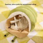 Snail-shaped cloud-shaped velvet slipper nest; Semi-closed nest; A warm pet bed for cats and dogs in autumn and winter