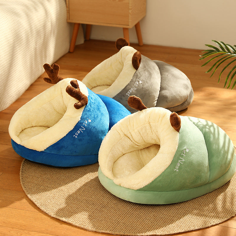 Slip-shaped pet bed: All-season compatible slip-shaped cat bed; Semi-enclosed cat house bedding for autumn and winter; Pet nest