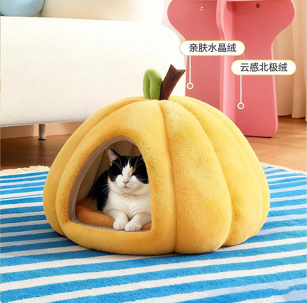 Pumpkin-shaped warm cat bed, winter warm dog bed, pet cat bed; Pet supplies for fully enclosed cat beds