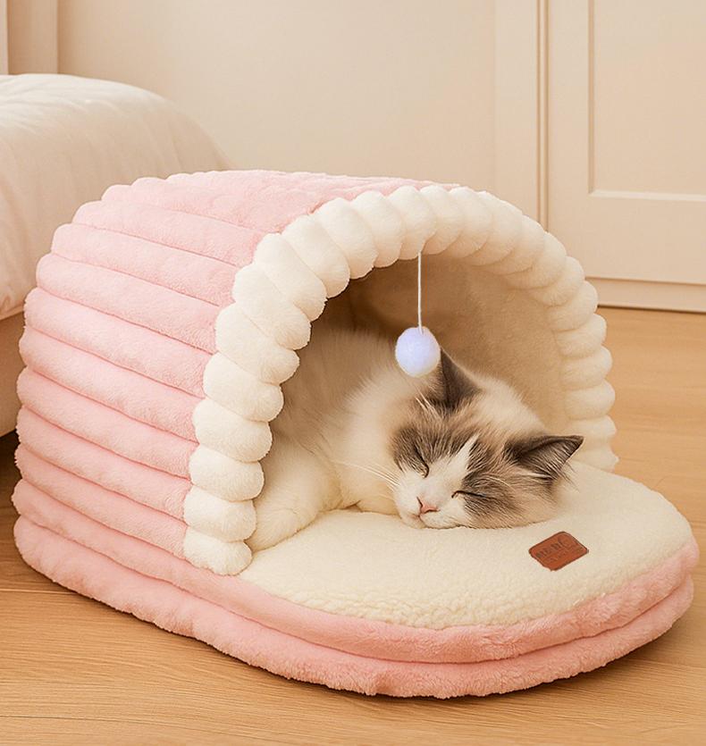 Cave pet nest; Winter warm, anti-slip, small soft and comfortable sleeping bag for dogs and cats