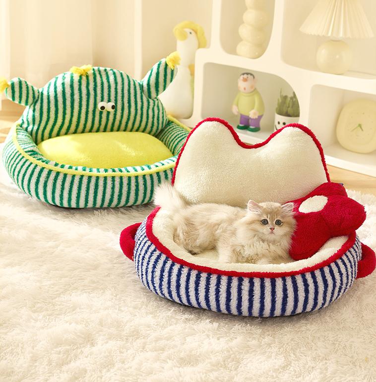 Pet creative cat and dog plush bed; Warm dog kennel for autumn and winter Cute cat-bed coral velvet sofa