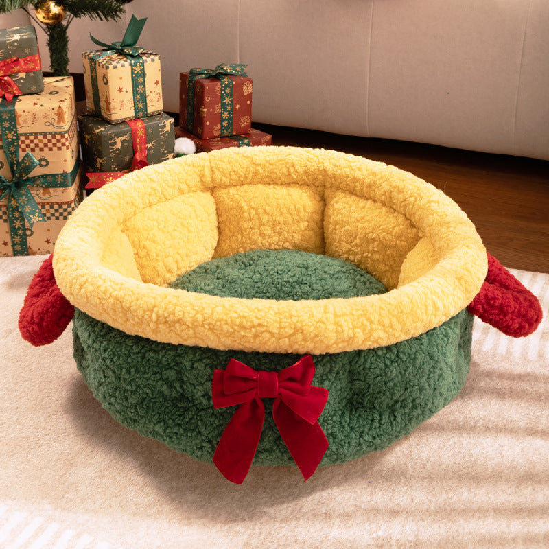 Christmas Limited Edition · Basket-style Pet Bed: Cat and Dog Christmas Bed; Cat Christmas bed A semi-enclosed winter thickened and warm Christmas pet bed for small dogs