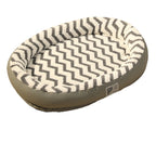 Plush cat and dog beds are surrounded on all four sides. Detachable and washable; Warm pet bed; Pet mat