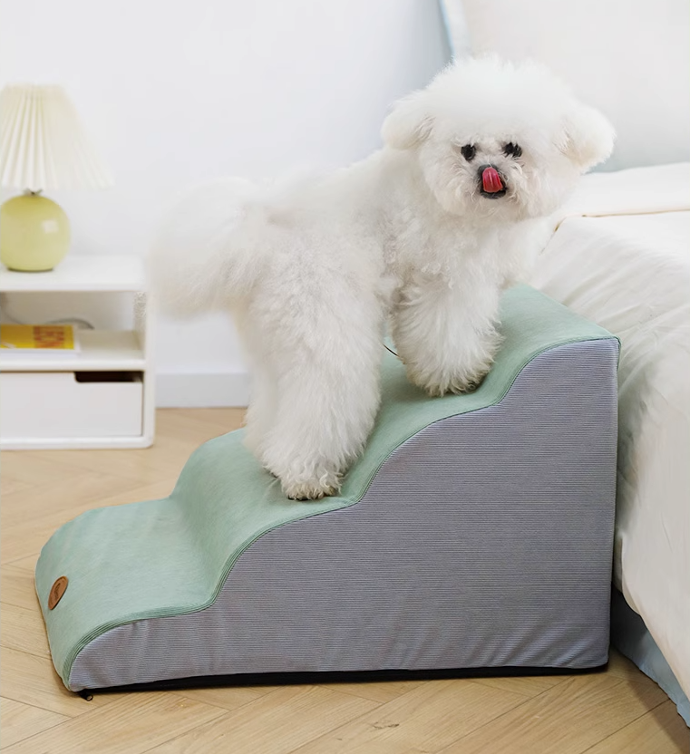 Solid-color movable sponge anti-slip pet staircase; The little dog by the bedside is climbing the ladder. Step slope bed; Suitable for small and medium-sized dogs