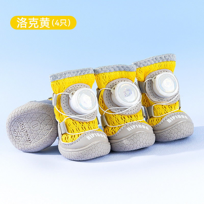 One-click knob to shrink dog shoes; Four dog shoe covers that are dirt-resistant and durable for going out all year round