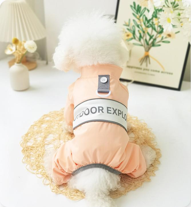 Outdoor four-legged raincoat Dog clothes, transparent raincoats and raincoats; The waterproof cap can be pulled. A small dog with a four-legged tummy