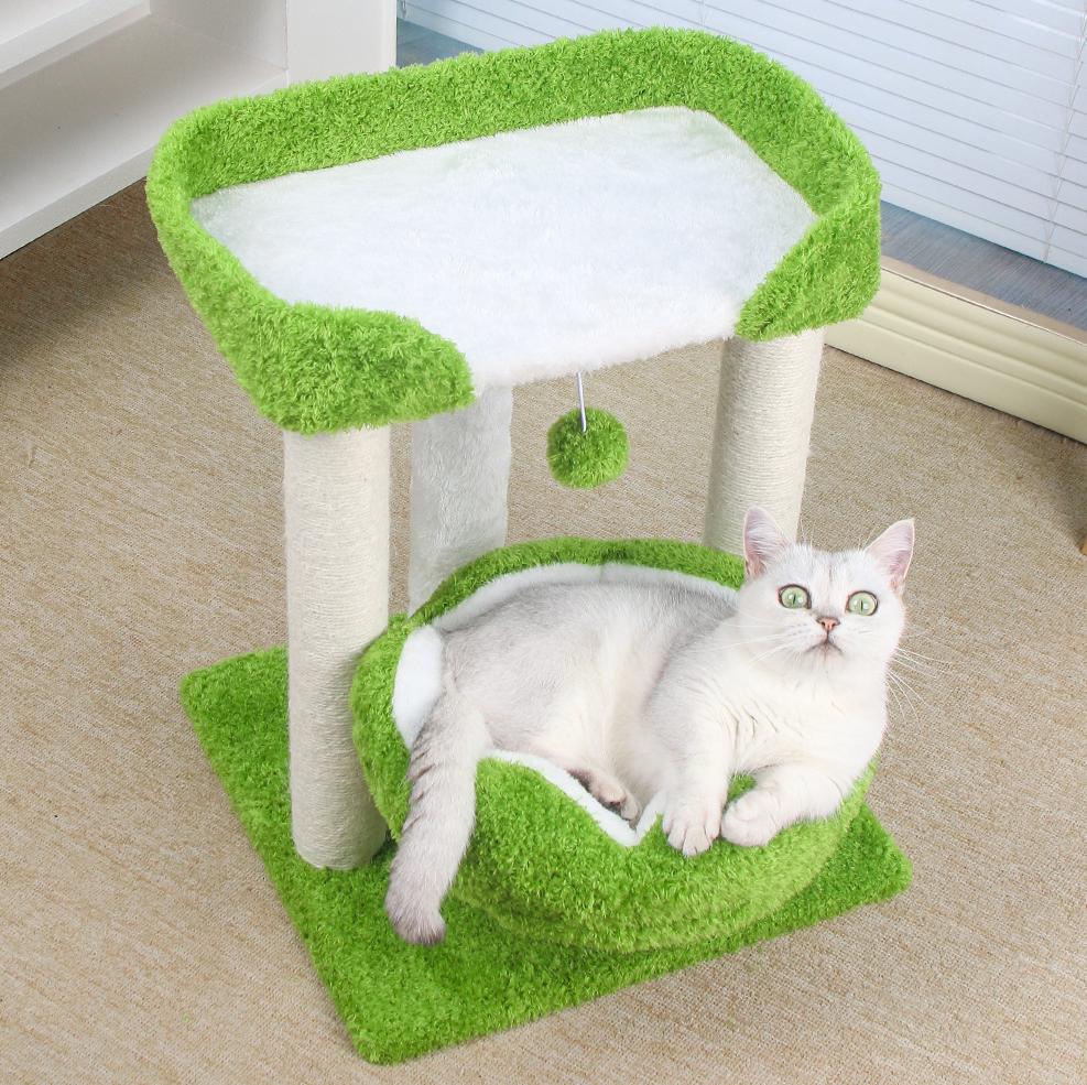 Green double-nest cat climbing frame; Sisal is resistant to scratching cats. It doesn't flake off and is easy to grip. Integrated pet supplies;