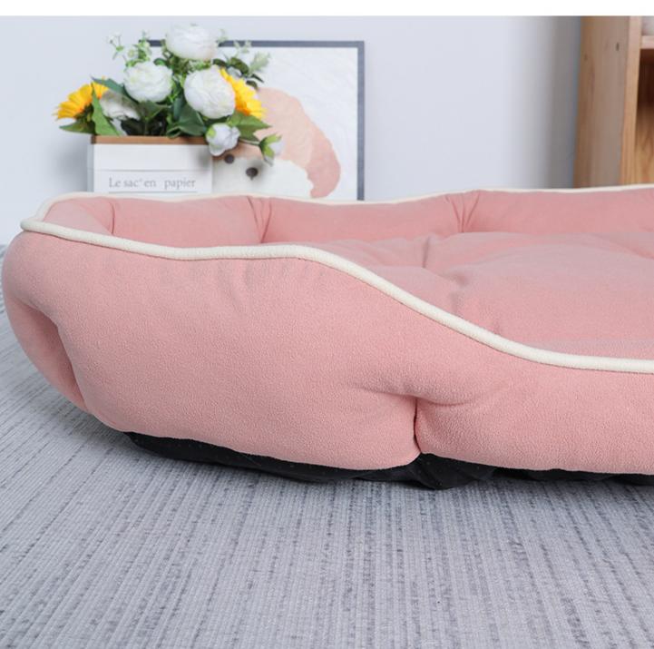 Suede imitation pet bed: A pet bed suitable for all seasons; Anti-slip pet mat Medium-sized dog ingot shaped dog mat; Dog bed pet mat
