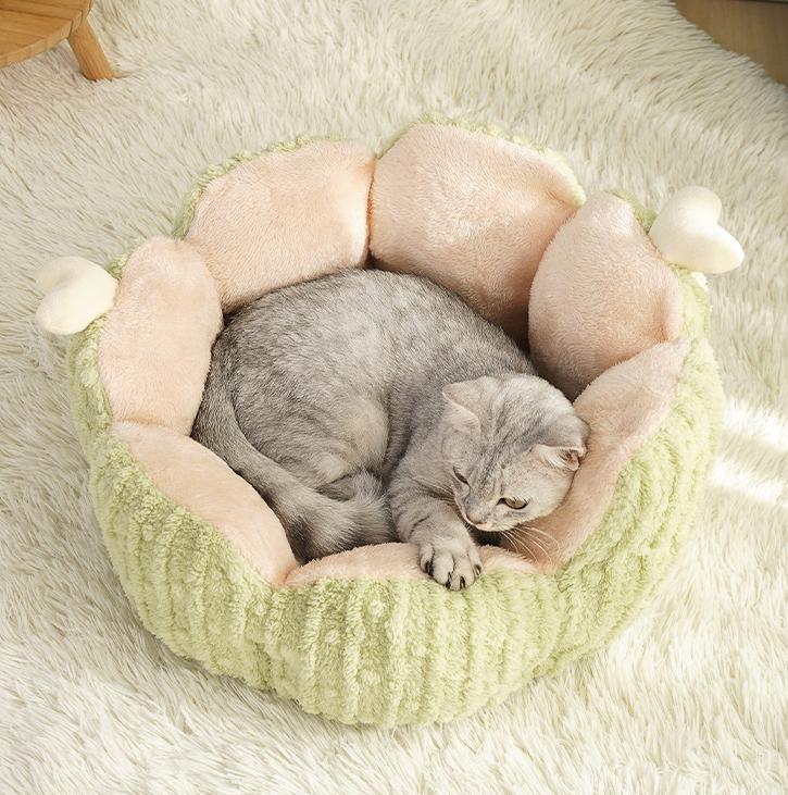 Cactus-shaped pet bed; Semi-enclosed kitten bed mat for winter warmth; Washable shaped cat beds and dog beds