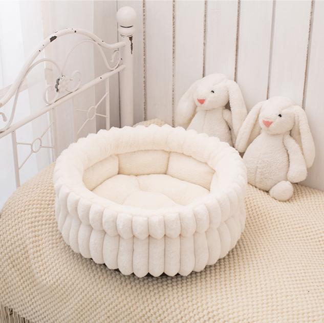 Cloud Three-dimensional Pet Round Bed: Thickened large dog mat for pet beds; Moisture-proof and warm dog bed A small round dog and cat bed