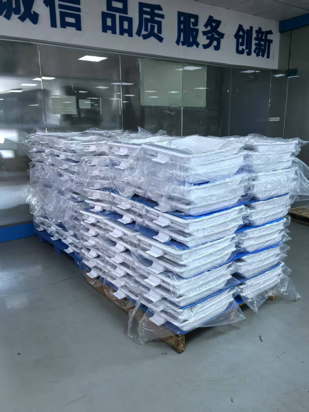 Automatic Litter Scooper Cat Litter Box Pet Cat Smart Litter Box Cleaning Device Anti-Splash Cat Toilet WiFi Control